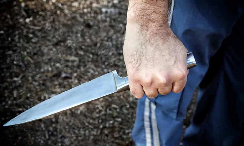 Λαμία: Ένας 17χρονος αυτομαχαιρώθηκε για να συγκινήσει την πρώην του